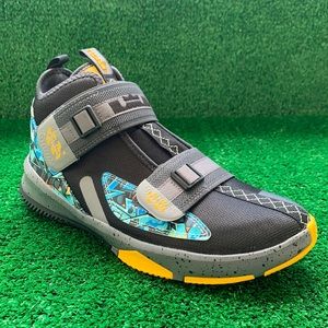 Nike Lebron Soldier 13 BG